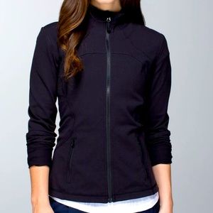 Lululemon forme jacket similar to define used condition with pilling and lint 8
